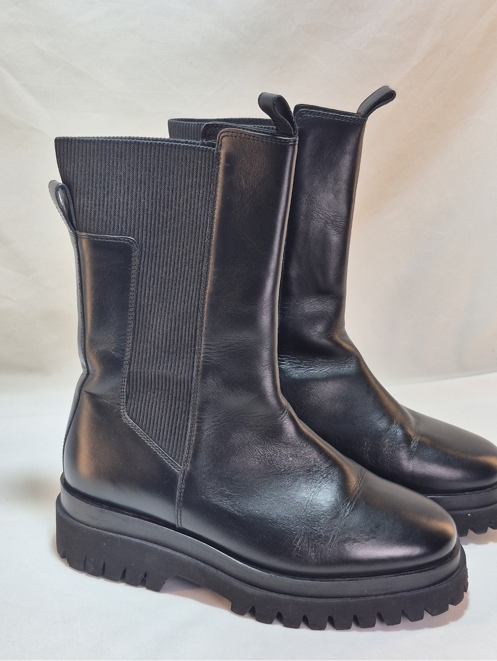COS Women's 7M Black Chunky Leather Chelsea Boots